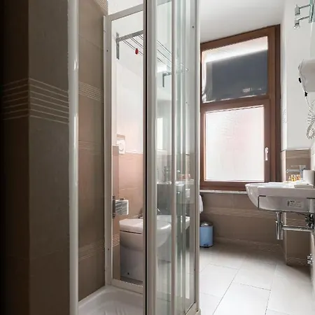 Trinitadeimonti 4* ローマ