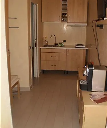 ゲストハウス Trinitadeimonti