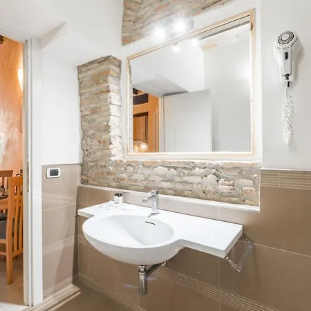 Trinita Dei Monti Piazza Di Spagna, 2* Ρώμη