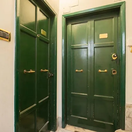 Affittacamere Lovin Piazza Di Spagna 4*